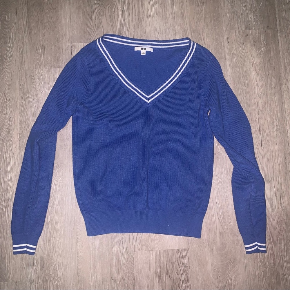 Uniqlo V neck Varsity Sweater